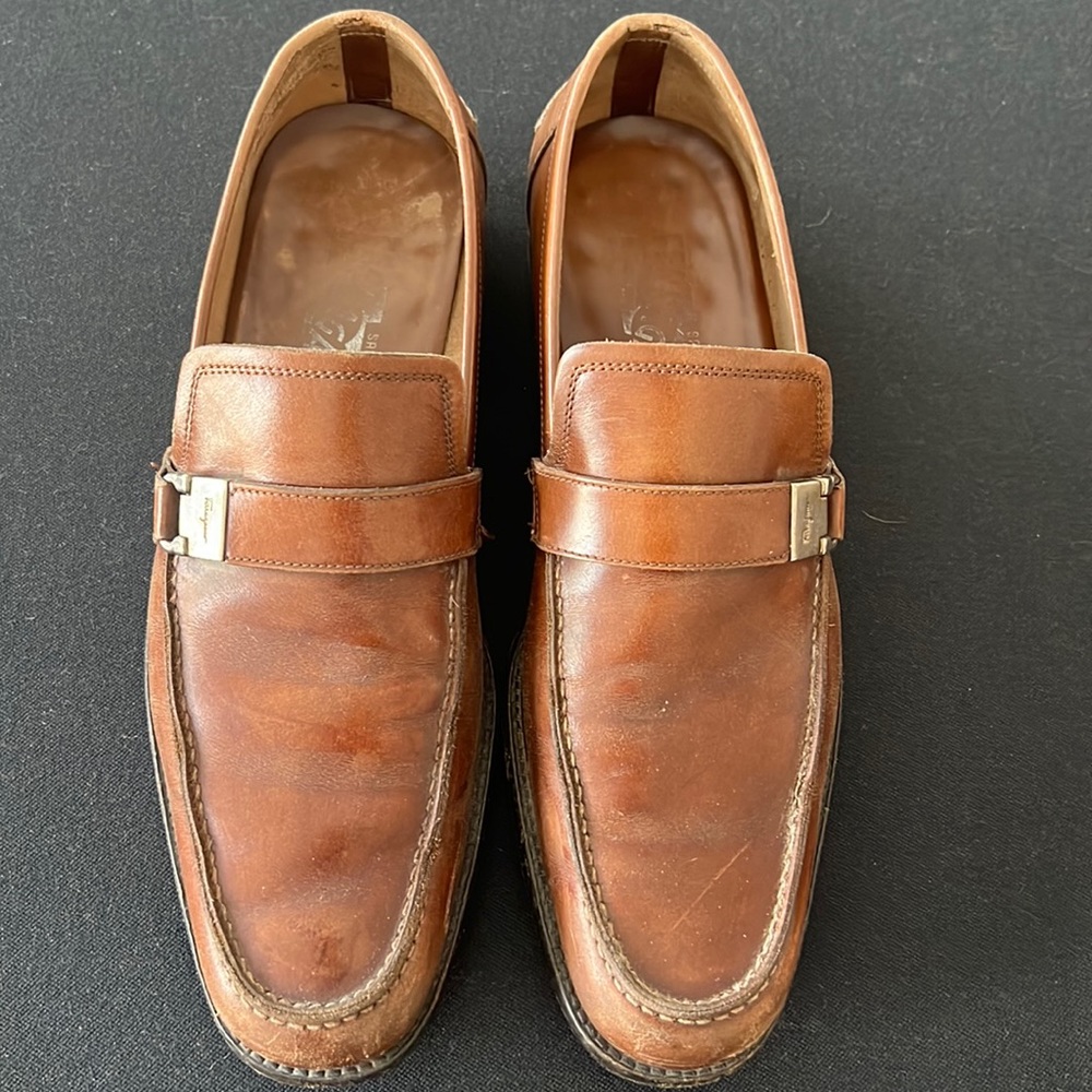 Salvator Ferragamo men’s light brown leather loafers